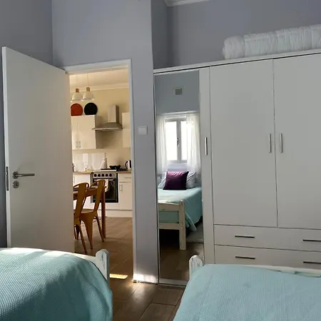 Holiday home Rose's Foz *